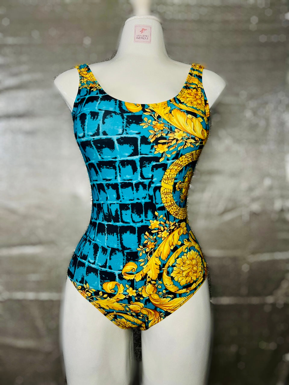 Vers. Swimsuit