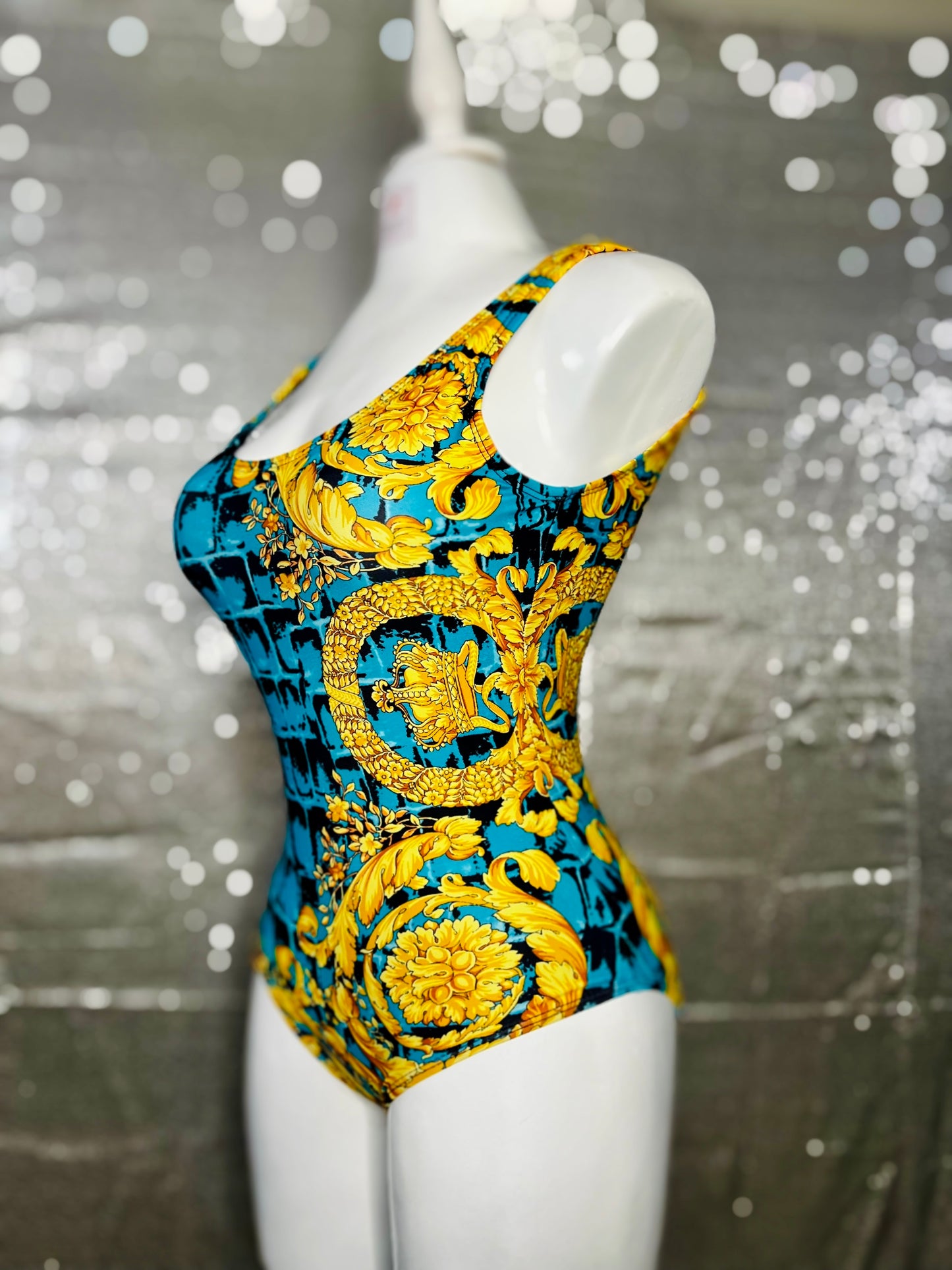 Vers. Swimsuit